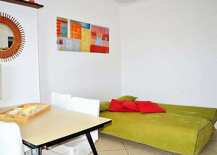 Apartman T2 Avec Parking Au Lavandou, Pieds Dans L'eau - Fr-1-251-210 Le Lavandou