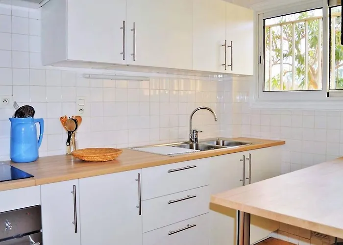 T2 Avec Parking Au Lavandou, Pieds Dans L'eau - Fr-1-251-210 Le Lavandou