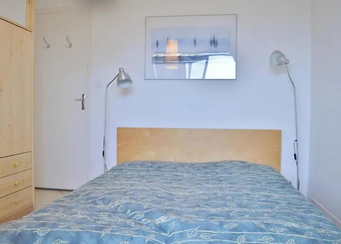 T2 Avec Parking Au Lavandou, Pieds Dans L'eau - Fr-1-251-210