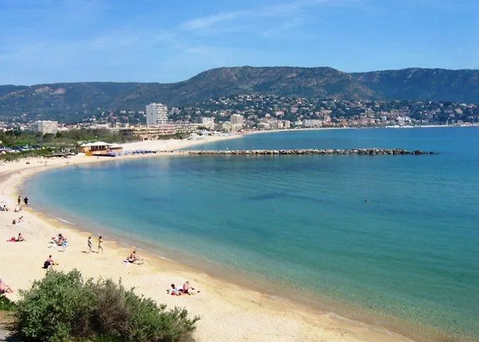 Apartman T2 Avec Parking Au Lavandou, Pieds Dans L'eau - Fr-1-251-210 Le Lavandou